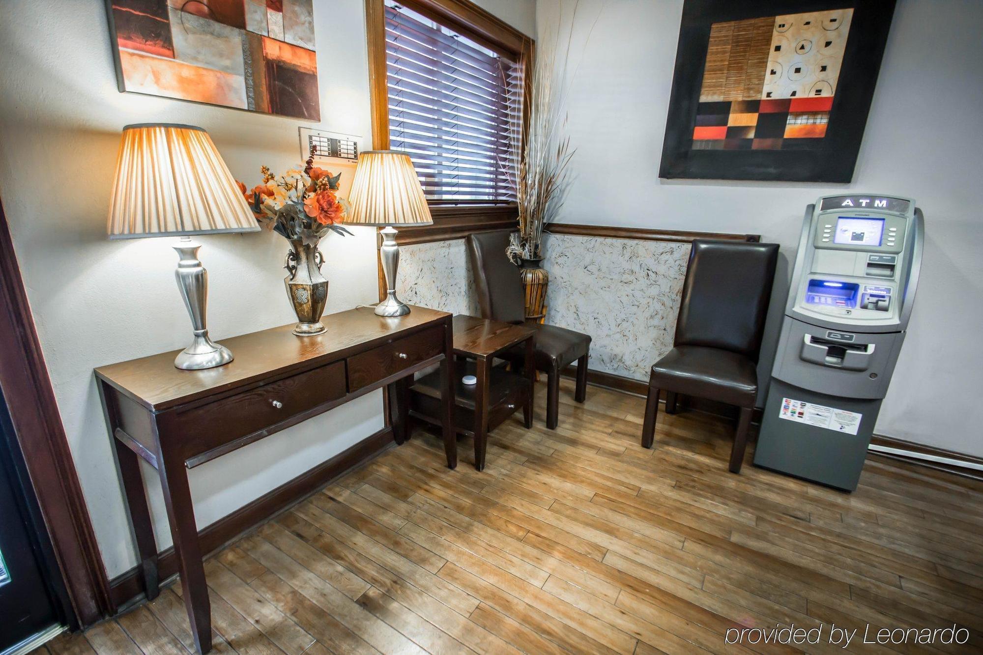 Hometowne Studios By Red Roof Orlando - Casselberry Bagian luar foto