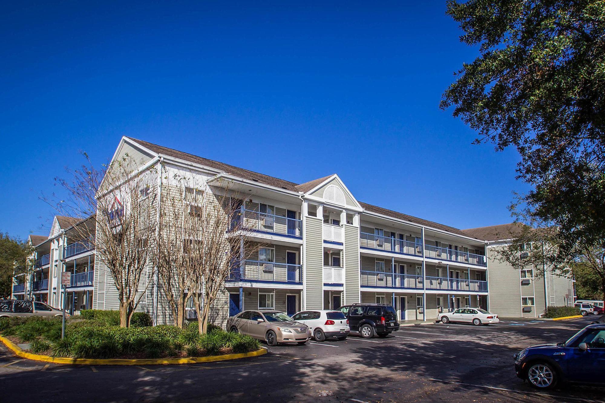 Hometowne Studios By Red Roof Orlando - Casselberry Bagian luar foto