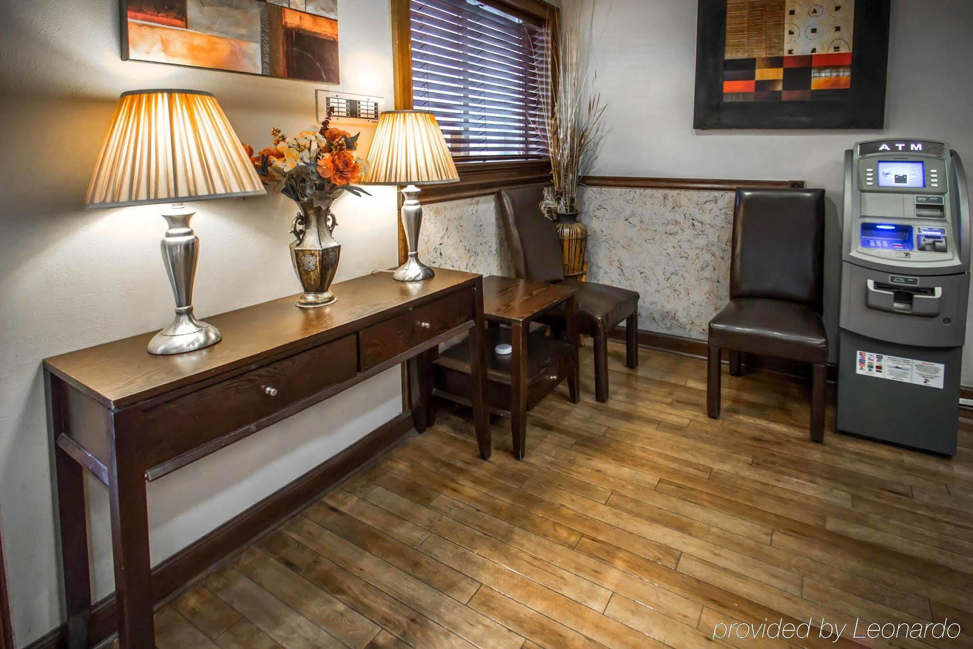 Hometowne Studios By Red Roof Orlando - Casselberry Bagian luar foto