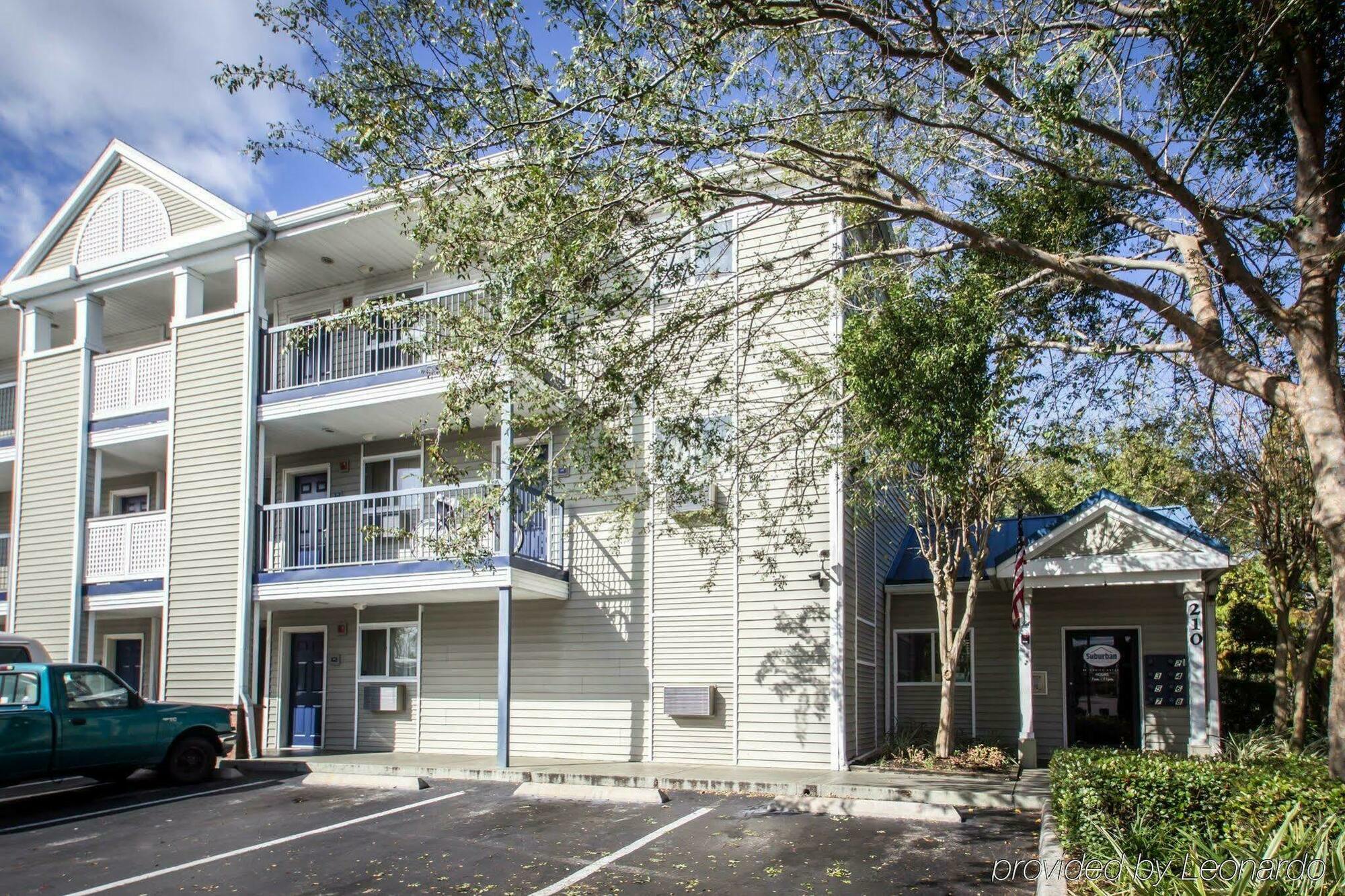 Hometowne Studios By Red Roof Orlando - Casselberry Bagian luar foto